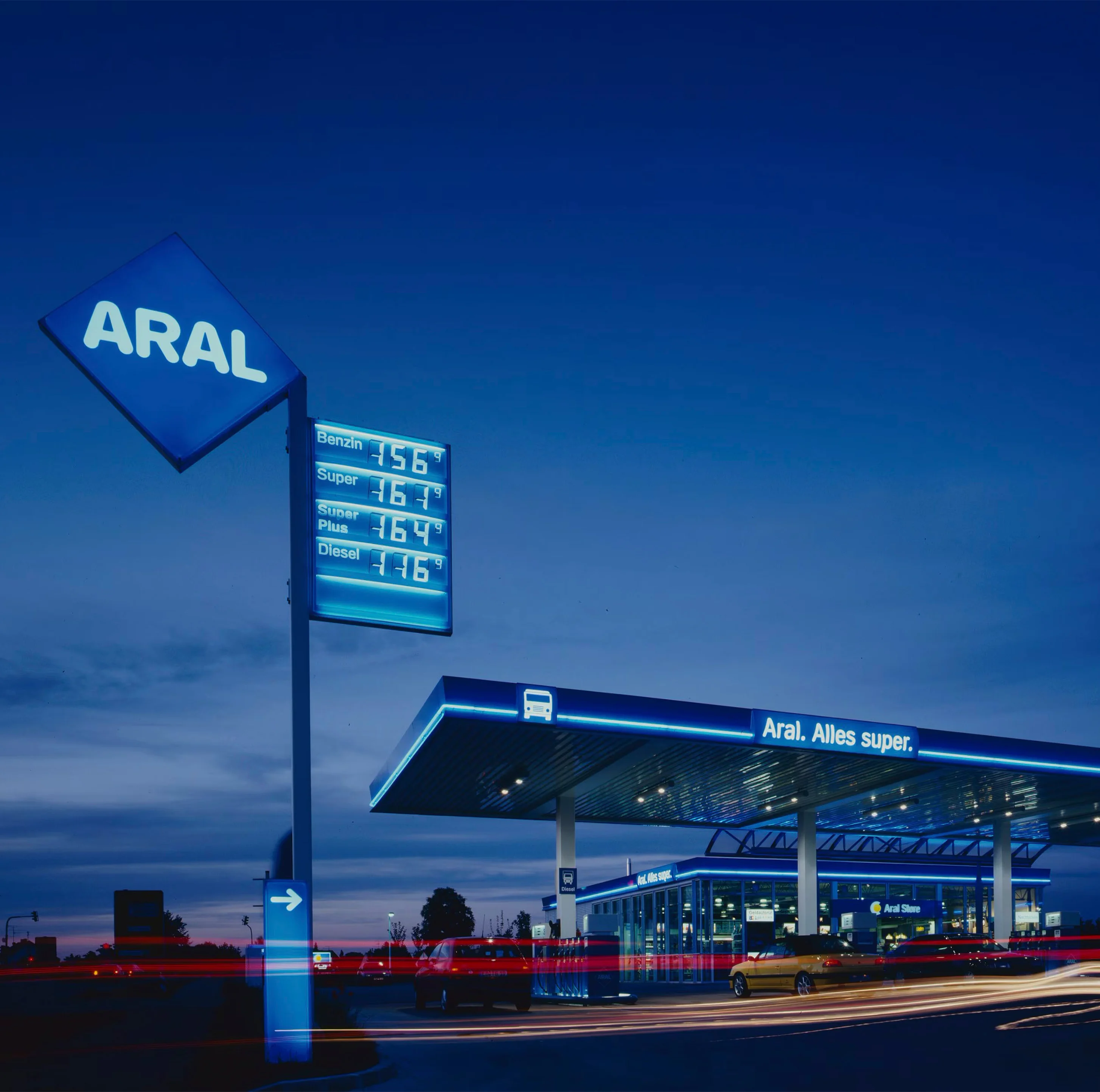 Aral service station